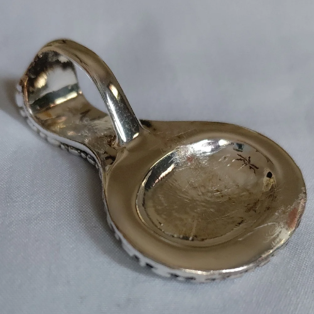 Elegant Silver and Red Pendant - Picture 6 of 8